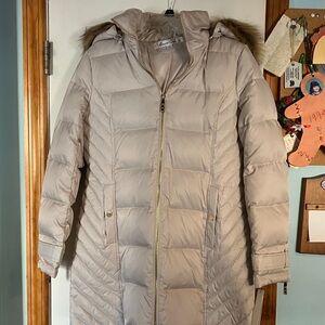 Kenneth Cole New York Women's Light Beige Puffer Jacket